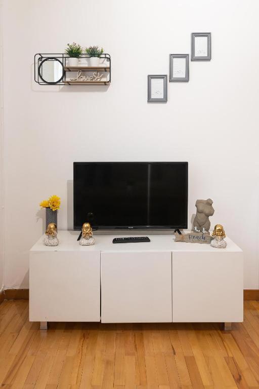 Light-2 Lovely Apartment In 티라나 외부 사진